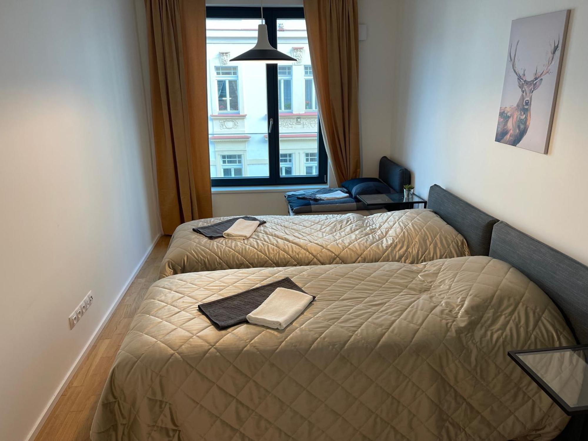 Apartment 4 Room, 2 Bath, Parking ปราก ภายนอก รูปภาพ